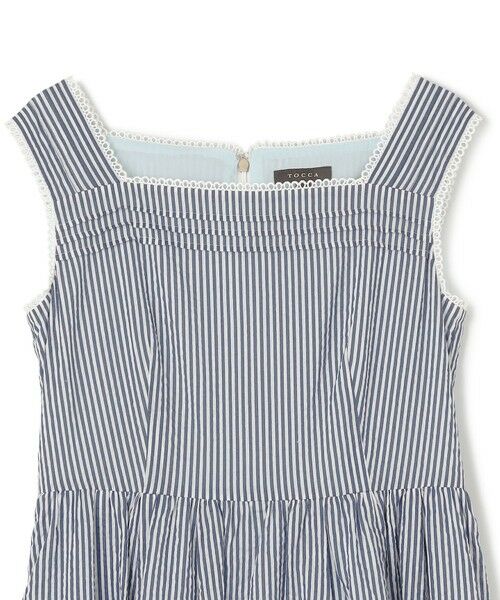 美品　TOCCA トッカ120cm ワンピース 美品】TOCCA トッカ シャーリング ドット ワンピース 2 - メルカリ