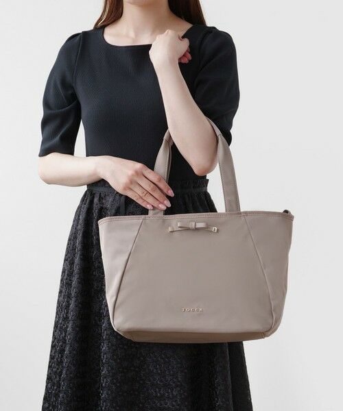 【TOCCA】A4サイズ対応・撥水JOLIE KNOT NYLONTOTE トートバック A4サイズ対応・撥水】JOLIE KNOT NYLONTOTE トートバック