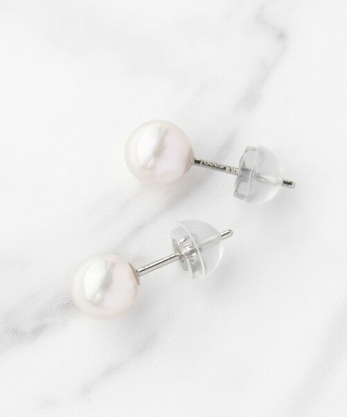 TOCCA/gbJ yWEBzPRECIOUS PEARL PIERCED EARRINGS v`i ARp[ sAX v`in F