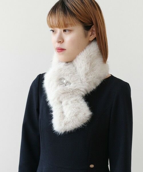 TOCCA / トッカ マフラー・ショール・スヌード・ストール | 【ブローチ取り外し可】BIJOUX RIBBON FURTIPPET ティペット | 詳細1