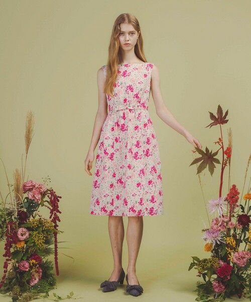 TOCCA/gbJ y􂦂ELzSCARLET MALLOW hX sNn7 2