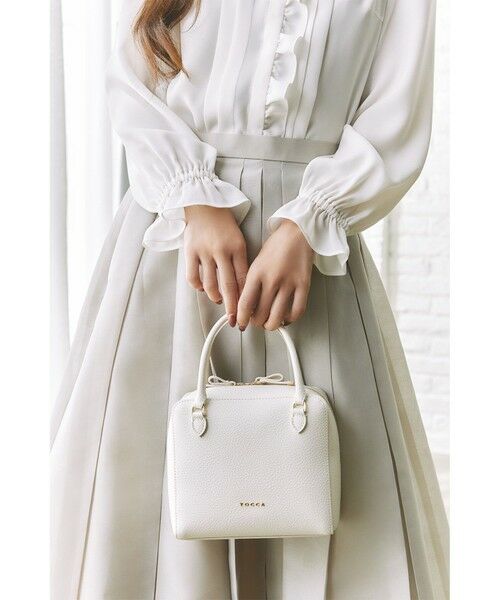TOCCA/トッカ ECLAT CARRE LEATHERBAG レザーバッグ アイボリー系 F