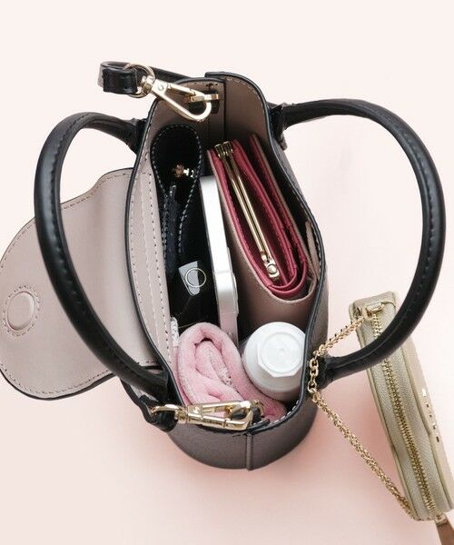 TOCCA / トッカ ハンドバッグ | 【八木アリサさん着用】PETAL SILHOUETTE LEATHER POCHETTE ポシェット | 詳細2