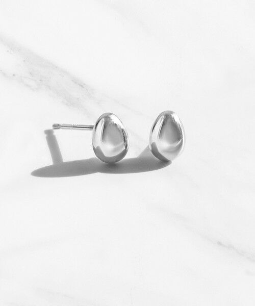 TOCCA / トッカ ピアス・イヤリング | 【WEB限定】DROP OF PETAL PLATINUM PIERCED EARRINGS プラチナ ピアス（シルバー系）