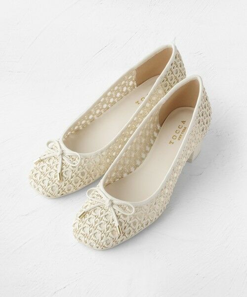 TOCCA / トッカ パンプス | CROCHET WITH RIBBON PUMPS パンプス（アイボリー系）