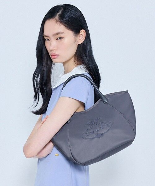TOCCA / トッカ トートバッグ | TOUCH OF CRESTA NYLON TOTE ナイロントートバッグ【星風まどかさん着用】 | 詳細20