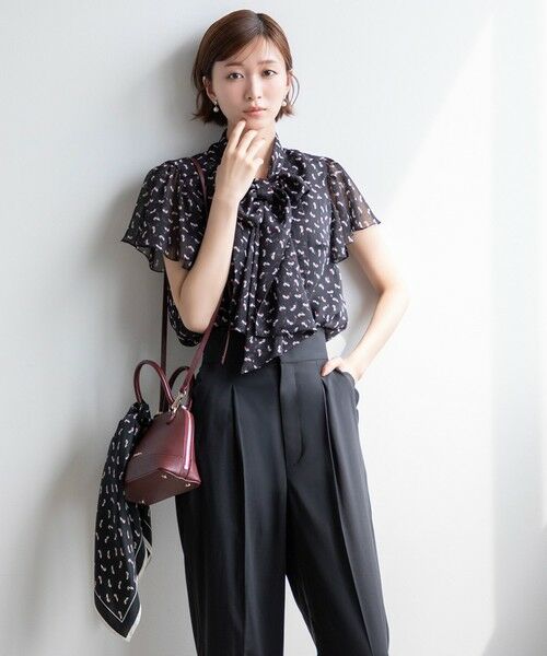 TOCCA / トッカ バンダナ・スカーフ | 【岡崎紗絵さん着用】RIBBON&HIGHHEEL SILK SCARF シルクスカーフ | 詳細2