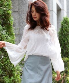 ■専用■美品 トゥモローランド マカフィー 2,3万 レースのショート丈ブラウス フラワーレース ショートブラウス | maison TOMORROWLAND/メゾン