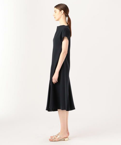 セール】 BAUME The Black Contemporary ボートネックパネルドレス