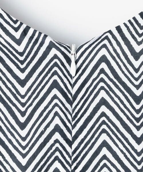 セール 別注 Mariha Tomorrowland コットン ジグザグプリントカシュクールワンピース ロング マキシ丈ワンピース Tomorrowland トゥモローランド ファッション通販 タカシマヤファッションスクエア