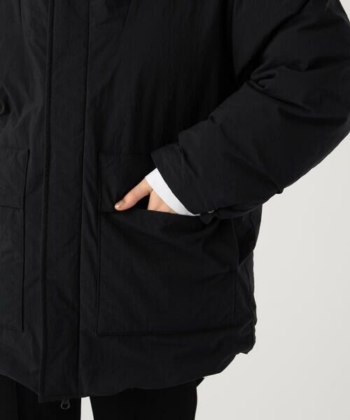 【別注】DESCENTE PAUSE×TOMORROWALND HOODダウン