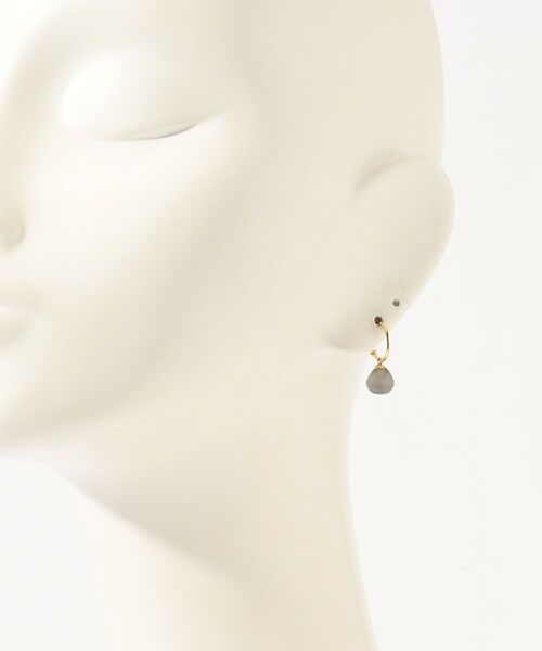 mounir grey moonstone ピアス