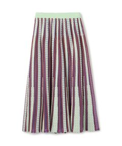 透明糸を土台に特殊な編み機で太い糸を入れてストライプ柄に編み上げたニットシリーズ。<br>〈Ballsey〉のオリジナリティ溢れる表情が魅力です。<br>スカートはヒップ下から緩やかに広がるフレアシルエットや長めの着丈でクラシカルかつエレガントなバランスの一着。<br>お手持ちのペチコートやパンツ・レギンスと合わせて、素材の透け感やレイヤードスタイリングをお楽しみいただけます。<br>同素材のベスト（商品番号:11-02-32-02302）とセットアップでの着こなしもおすすめ。<br>シンプルなカットソーやブラウスなどと合わせるだけスタイリングが決まる、存在感抜群のアイテムです。<br><br>※商品の色味は、商品単体の画像をご確認ください<br><br>2023SS商品<br><br><b>店舗にお問い合わせの際は、下記の商品番号をお申し付けください。<br>商品番号:11-05-32-05301</b><br><br>※※大変デリケートな素材です。<br>素材表面の組織・糸質などから引っ掛けやすい為、やさしいお取扱いをお願いします。