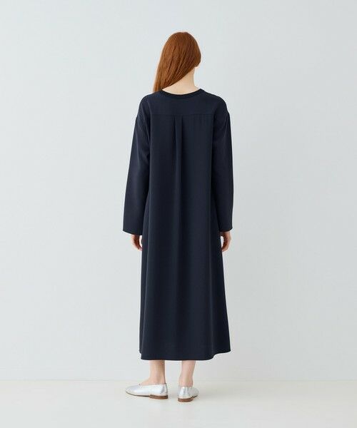 TOMORROWLAND / トゥモローランド ロング・マキシ丈ワンピース | ダブルクロス クルーネックワンピース | 詳細3