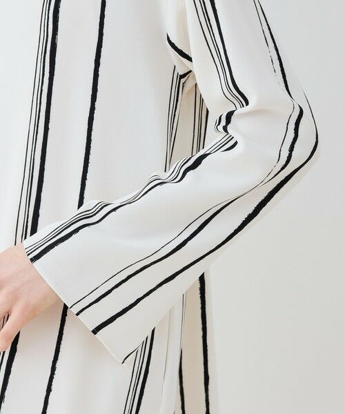 TOMORROWLAND / トゥモローランド ロング・マキシ丈ワンピース | ドローイングラインプリント クルーネックマキシワンピース | 詳細5