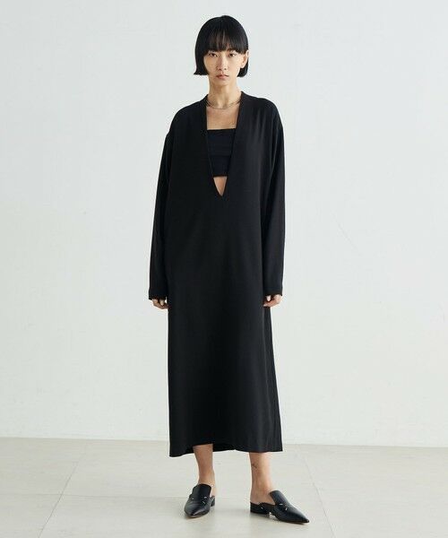 TOMORROWLAND / トゥモローランド ロング・マキシ丈ワンピース | バックサテンジョーゼット Vネックロングワンピース | 詳細1