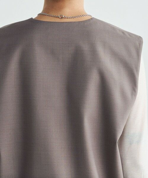 ウールトロピカル Vネックジレ （ベスト）｜TOMORROWLAND