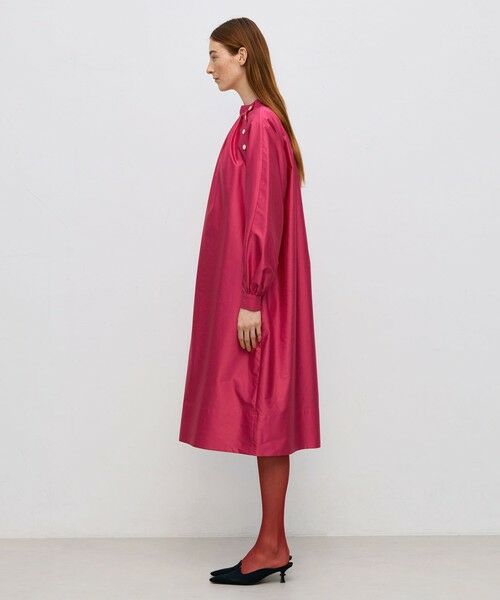 TOMORROWLAND / トゥモローランド ロング・マキシ丈ワンピース | コットンバックサテン ボリュームスリーブワンピース | 詳細2