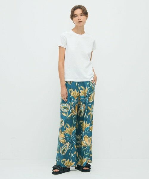 ETRO フラワー プリント シルク パンツ ライトブルー ETRO フラワー シルク キュロットパンツ ネイビー ボトムス