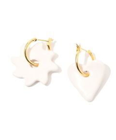 TOMORRWOLAND ピアス 別注】januka×TOMORROWLAND ハーフフープ パールピアス