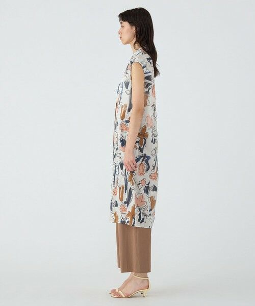 セール】 ブルーナリーフプリント ギャザーパフショルダー