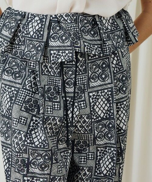 TOMORROWLAND / トゥモローランド その他パンツ | パッチワークレースプリント フリルストレートパンツ | 詳細5