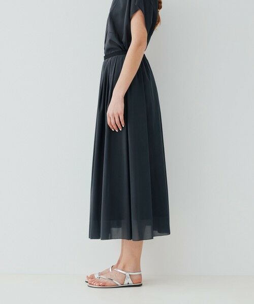 TOMORROWLAND / トゥモローランド ロング・マキシ丈スカート | ライトシルクストレッチ イージータックスカート | 詳細3