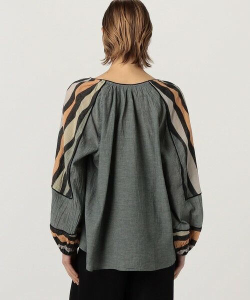 TOMORROWLAND / トゥモローランド シャツ・ブラウス（半袖以外） | Devotion TWINS  SERENE Vネックブラウス | 詳細4