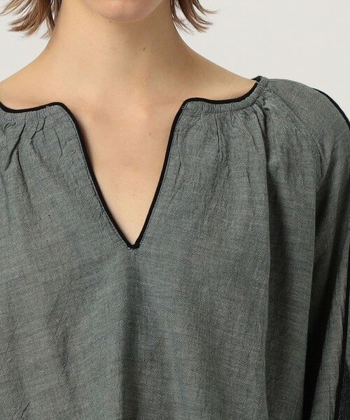 TOMORROWLAND / トゥモローランド シャツ・ブラウス（半袖以外） | Devotion TWINS  SERENE Vネックブラウス | 詳細5