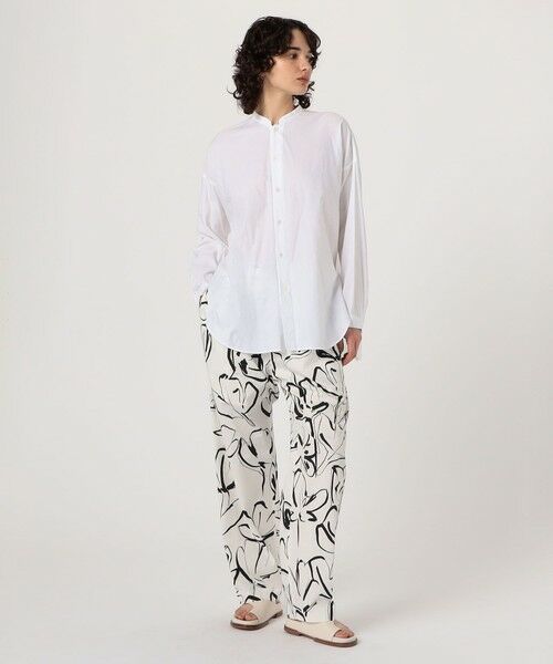 TOMORROWLAND / トゥモローランド その他パンツ | WRITEWELL フラワーパターンタックパンツ | 詳細1