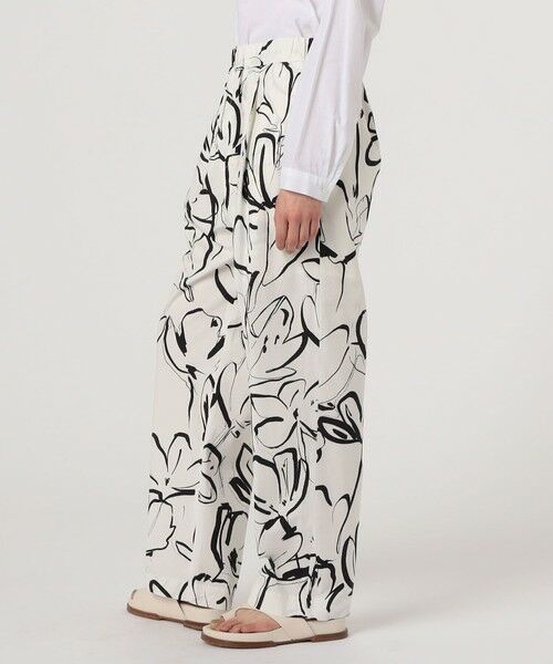TOMORROWLAND / トゥモローランド その他パンツ | WRITEWELL フラワーパターンタックパンツ | 詳細3