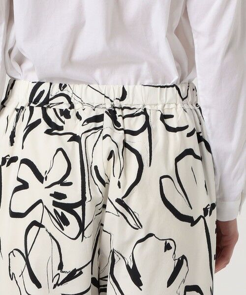 TOMORROWLAND / トゥモローランド その他パンツ | WRITEWELL フラワーパターンタックパンツ | 詳細6