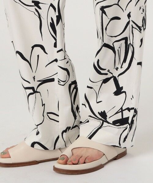 TOMORROWLAND / トゥモローランド その他パンツ | WRITEWELL フラワーパターンタックパンツ | 詳細8