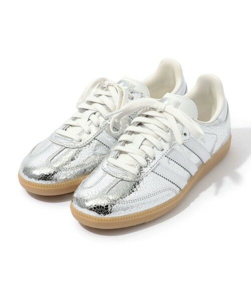 匿名配送　レディース　オーストラリア産アワビシェル　タングステンシルバー adidas Originalsの注目モデル『ADISTAR POSE』からatmos pink