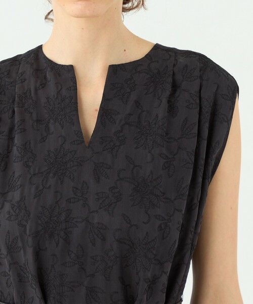 TOMORROWLAND / トゥモローランド ミニ丈・ひざ丈ワンピース | リーフエンブロイダリー ショルダータックワンピース | 詳細4