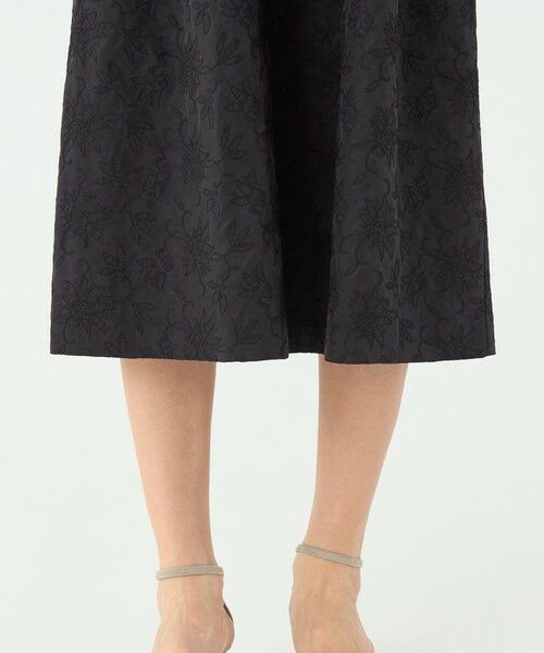 TOMORROWLAND / トゥモローランド ミニ丈・ひざ丈ワンピース | リーフエンブロイダリー ショルダータックワンピース | 詳細7