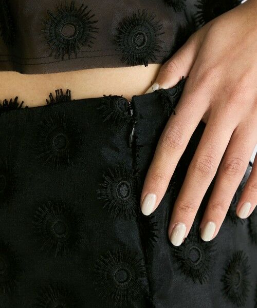 TOMORROWLAND / トゥモローランド ロング・マキシ丈スカート | フラワーエンブロイダリー フレアスカート | 詳細8