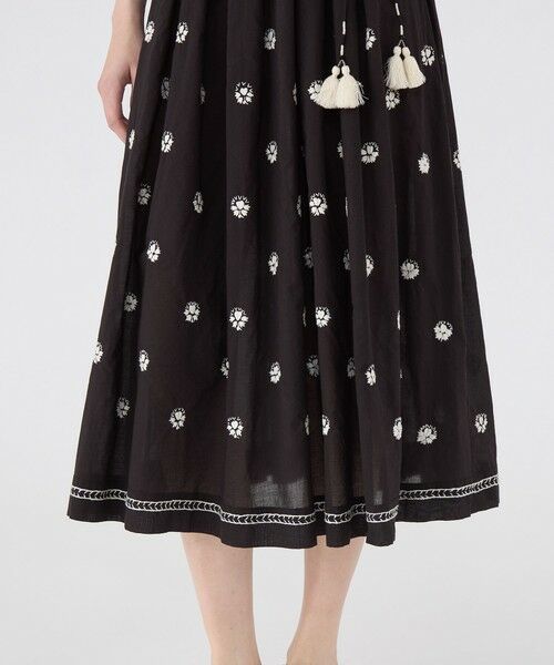 TOMORROWLAND / トゥモローランド ロング・マキシ丈ワンピース | コットンボイルエンブロイダリー プチスタンドカラーワンピース | 詳細7