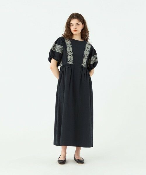 TOMORROWLAND / トゥモローランド ロング・マキシ丈ワンピース | コットンエンブロイダリー ボリュームスリーブワンピース | 詳細1