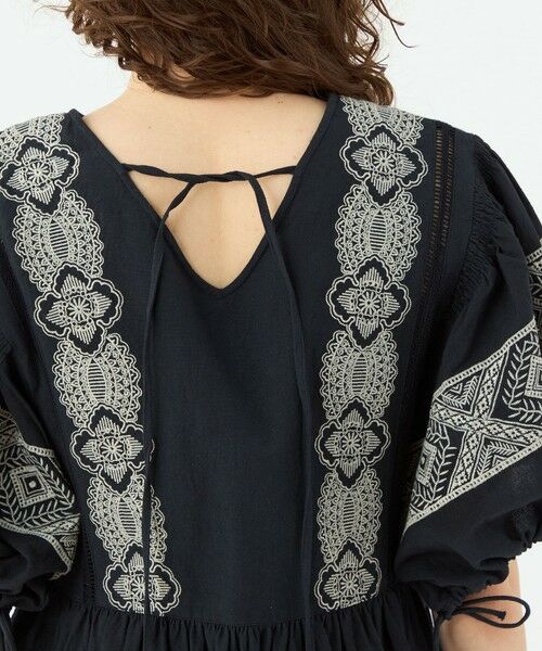 TOMORROWLAND / トゥモローランド ロング・マキシ丈ワンピース | コットンエンブロイダリー ボリュームスリーブワンピース | 詳細5