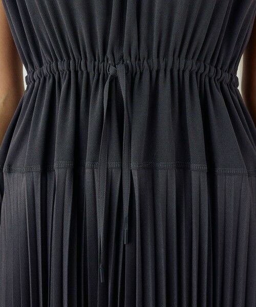 TOMORROWLAND / トゥモローランド ロング・マキシ丈ワンピース | ジャージーライクジョーゼット プリーツコンビドレス | 詳細6