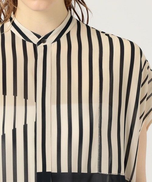 ストライプシルクストレッチ スタンドネックボックスシャツ