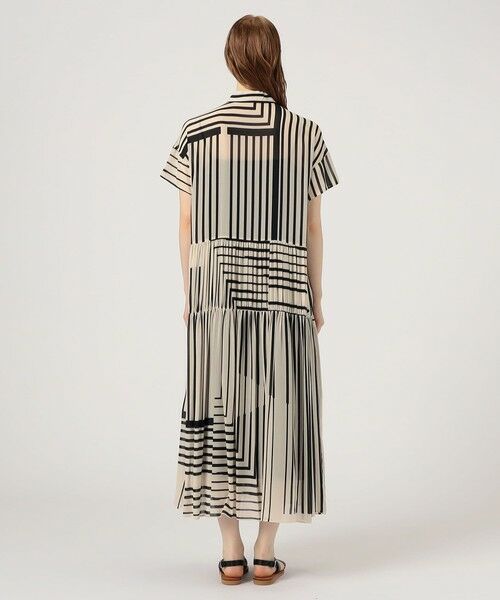 TOMORROWLAND / トゥモローランド ロング・マキシ丈ワンピース | ストライプシルクストレッチ ギャザーシャツドレス | 詳細3