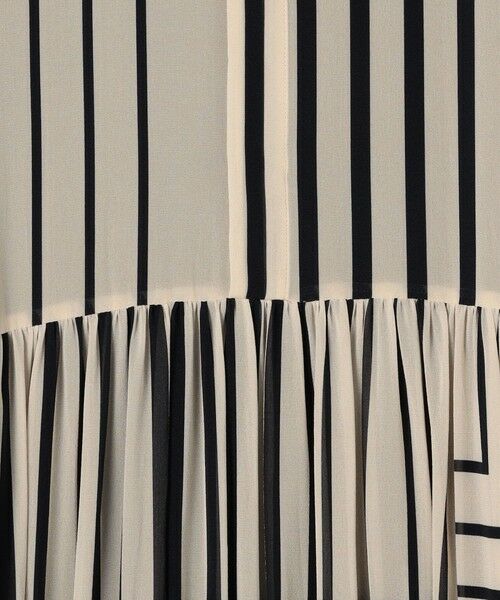 TOMORROWLAND / トゥモローランド ロング・マキシ丈ワンピース | ストライプシルクストレッチ ギャザーシャツドレス | 詳細9