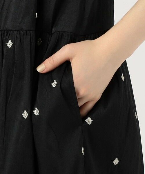 TOMORROWLAND / トゥモローランド ロング・マキシ丈ワンピース | 【別注】ne Quittez pas BLACK pearl embroidery ドレス | 詳細9