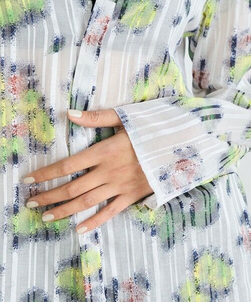 TOMORROWLAND / トゥモローランド シャツ・ブラウス | フラワープリント Vネックシャツ | 詳細7