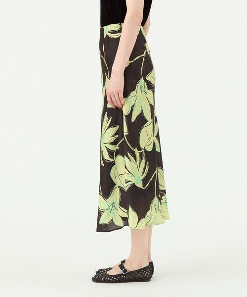 美品　TOMORROWLAND collection カットフラワースカート 楽天市場】フラワーデザインスカート スカート レディース