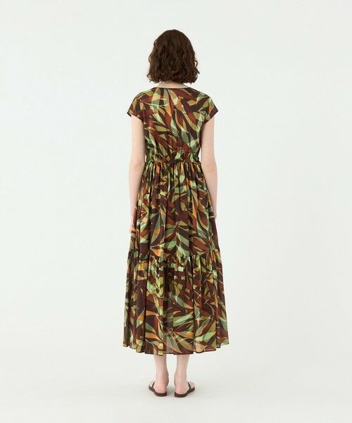 TOMORROWLAND / トゥモローランド ロング・マキシ丈ワンピース | スタックリーフプリント カシュクールライクワンピース | 詳細3