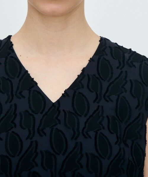 TOMORROWLAND / トゥモローランド ミニ丈・ひざ丈ワンピース | シャイニーカットジャカード Vネックワンピース | 詳細4