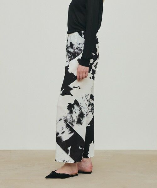 TOMORROWLAND / トゥモローランド その他パンツ | カウハイドプリント リラックスパンツ | 詳細3